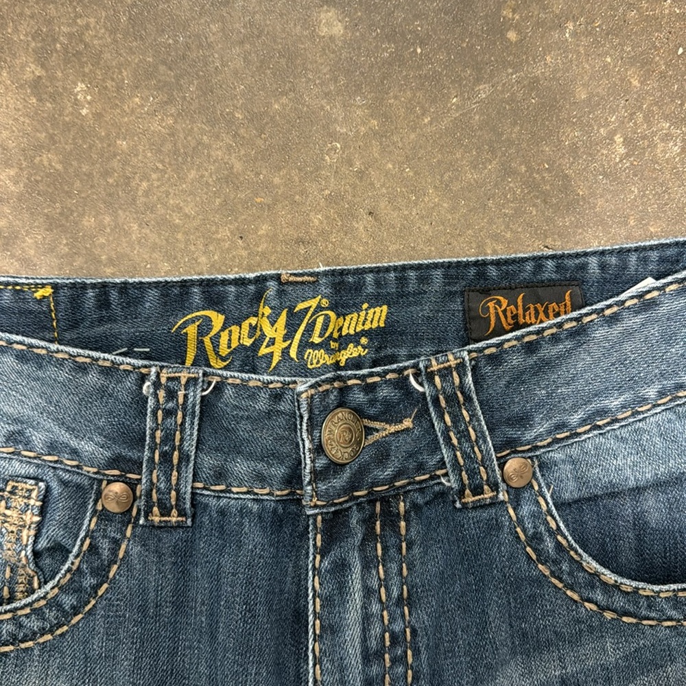 Jeans - Picture 2 of 4